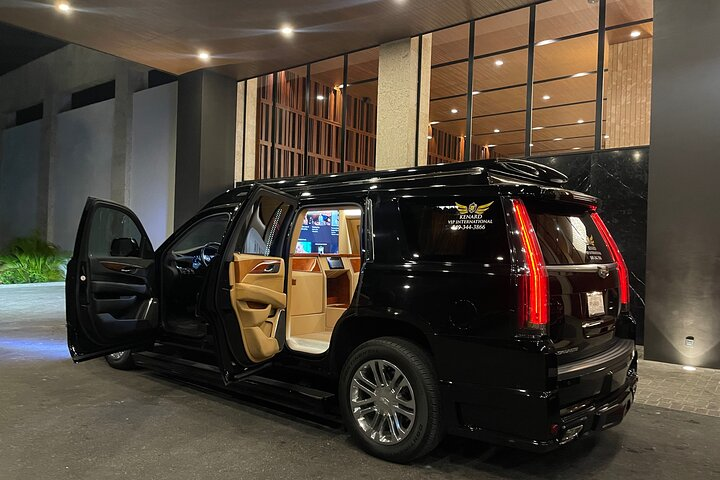 Cadillac Escalade Executive Limousine Punta Cana to Santo Domingo - Photo 1 of 7